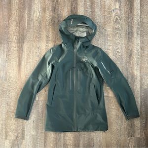 Women’s Arcteryx Sentinel LT Goretex Ski Shell
